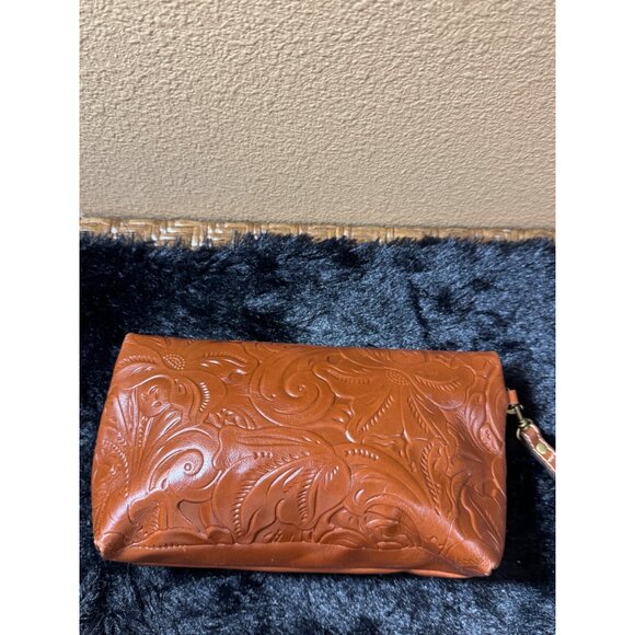 Patricia Nash Embossed Leather Wristlet Clutch Bag With Zipper Closure  NWOT - Picture 5 of 11